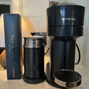 Nespresso Black Vertuo Coffee Machine with Aeroccino Frother